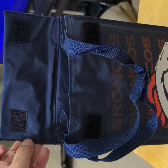 Denver Broncos Lunch Bag - Picture 4 of 4